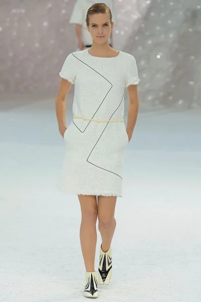 Look 8